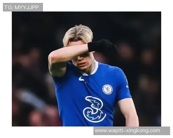 正眼看球 - 才执教了3场竞赛，他已沦为笑柄